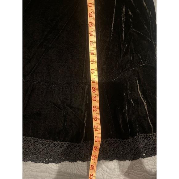J Jill black velvet skirt with crochet trim - Picture 3 of 6
